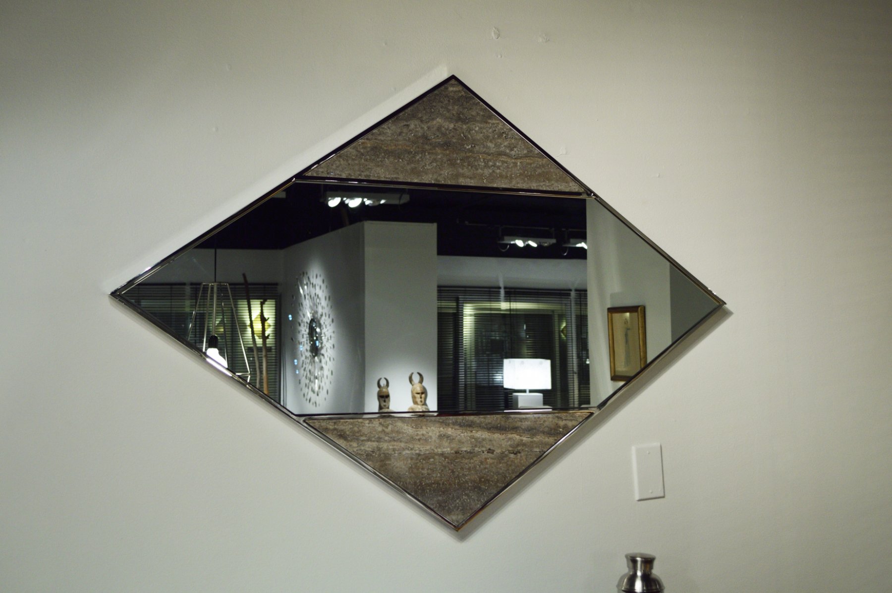 DIAMOND MIRROR